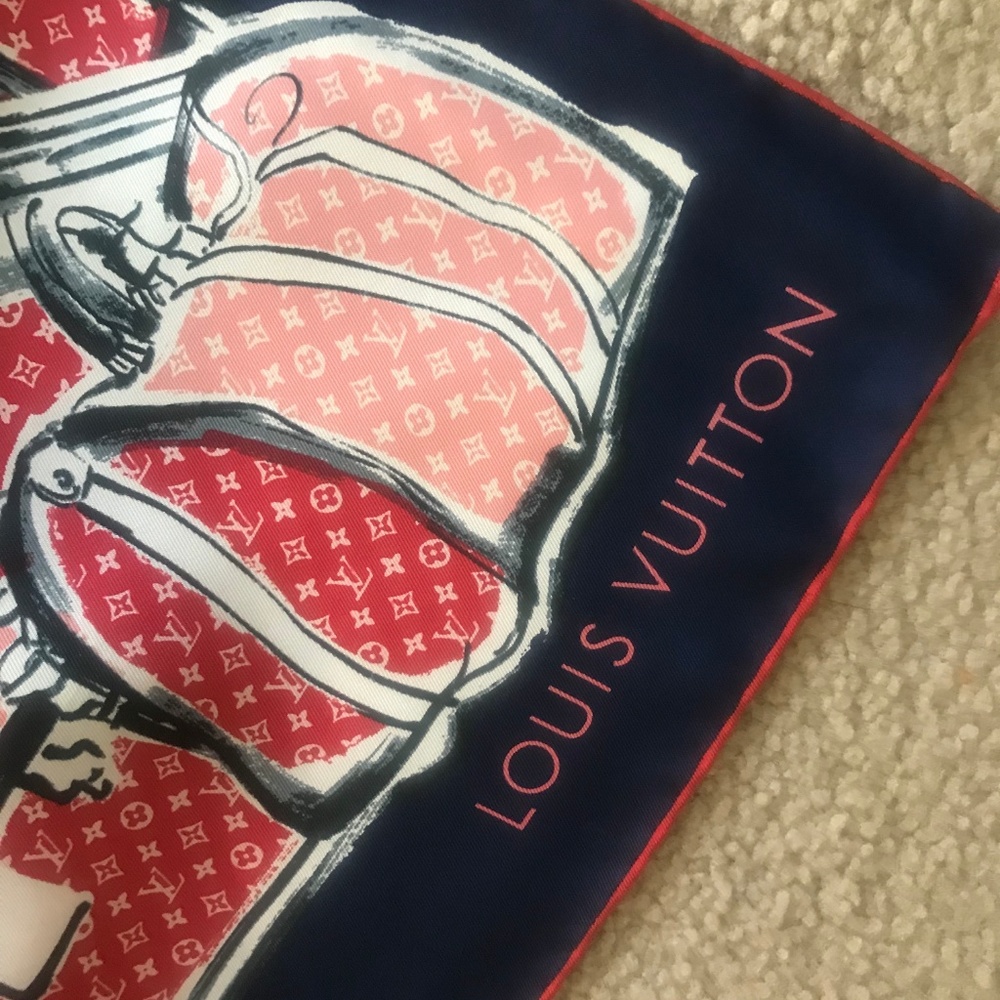 Louis Vuitton Scarf Square